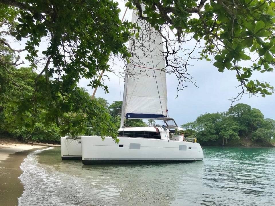 Catamaran tours Panama