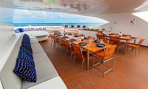 Al fresco Dining - Infinity Yacht