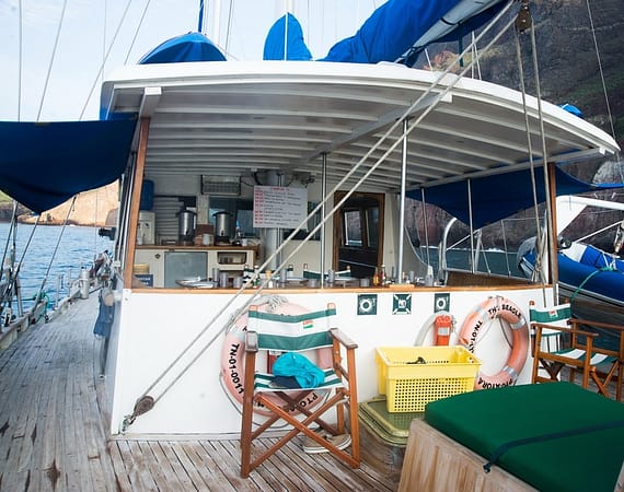 Beagle Galapagos Cruise Sailboat al fresco bar