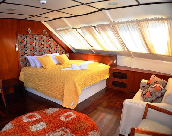 Galapagos Cruise Anahi double suite