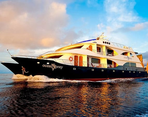 Ocean Spray Galapagos Cruise yacht
