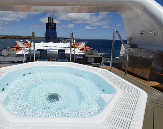 celebrity-xpedition galapagos cruise jacuzzi