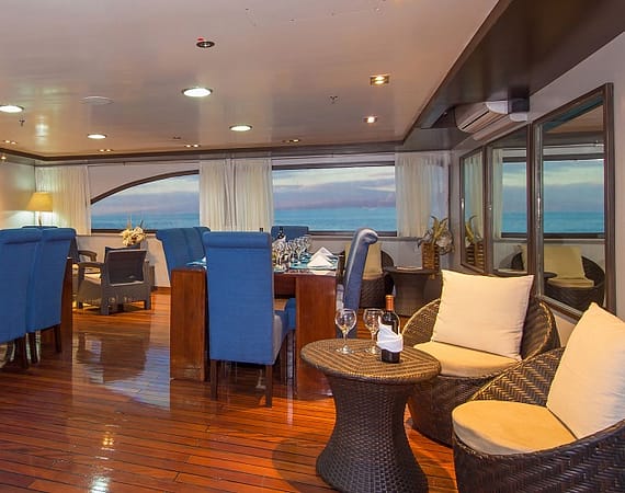 Ocean Spray Galapagos Cruise lounge
