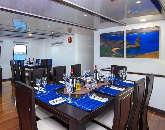 Natural Paradise Galapagos Cruise dining