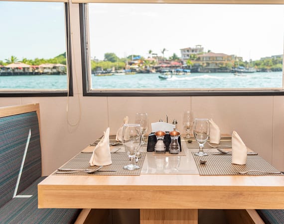 Dining table aboard the Galapagos Islands cruise yacht Bonita